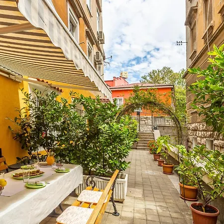 2 Bedroom Stunning In רייקה